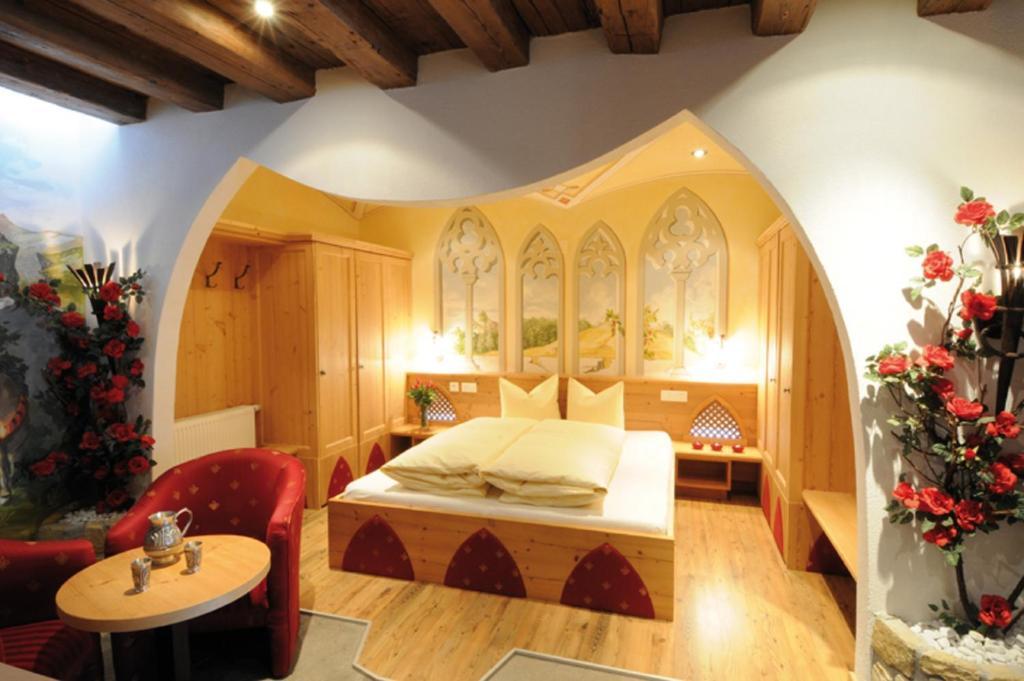 זאמנאון Hotel Camona & Apart Walserhof חדר תמונה