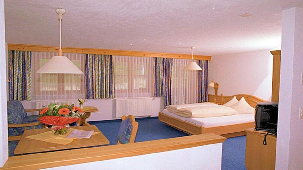 זאמנאון Hotel Camona & Apart Walserhof חדר תמונה